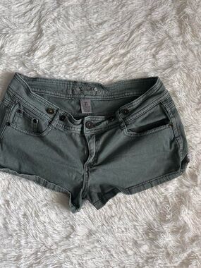 Almost Famous Shorts